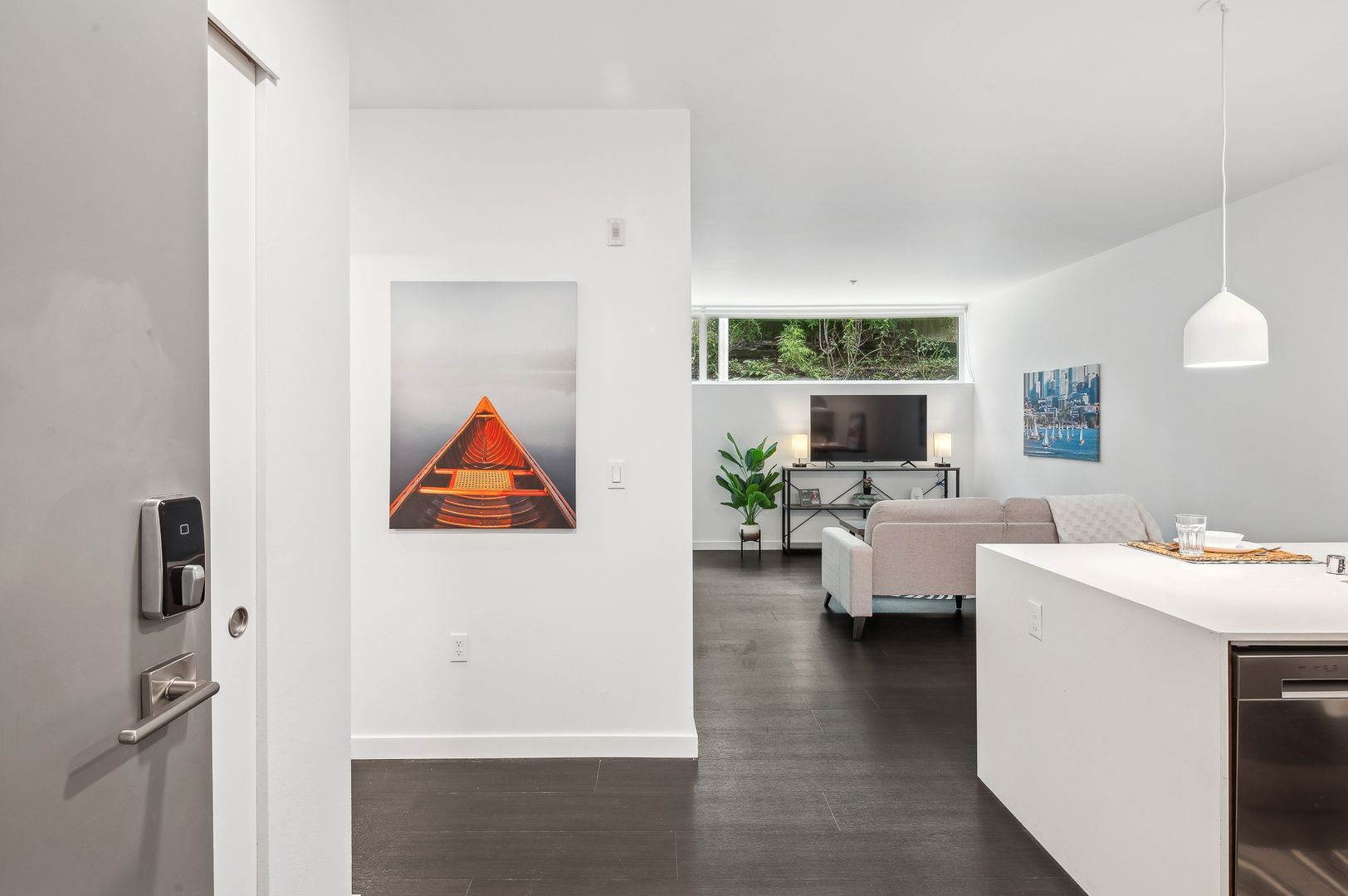 Seattle Apartment: 3150 Fairview Ave E