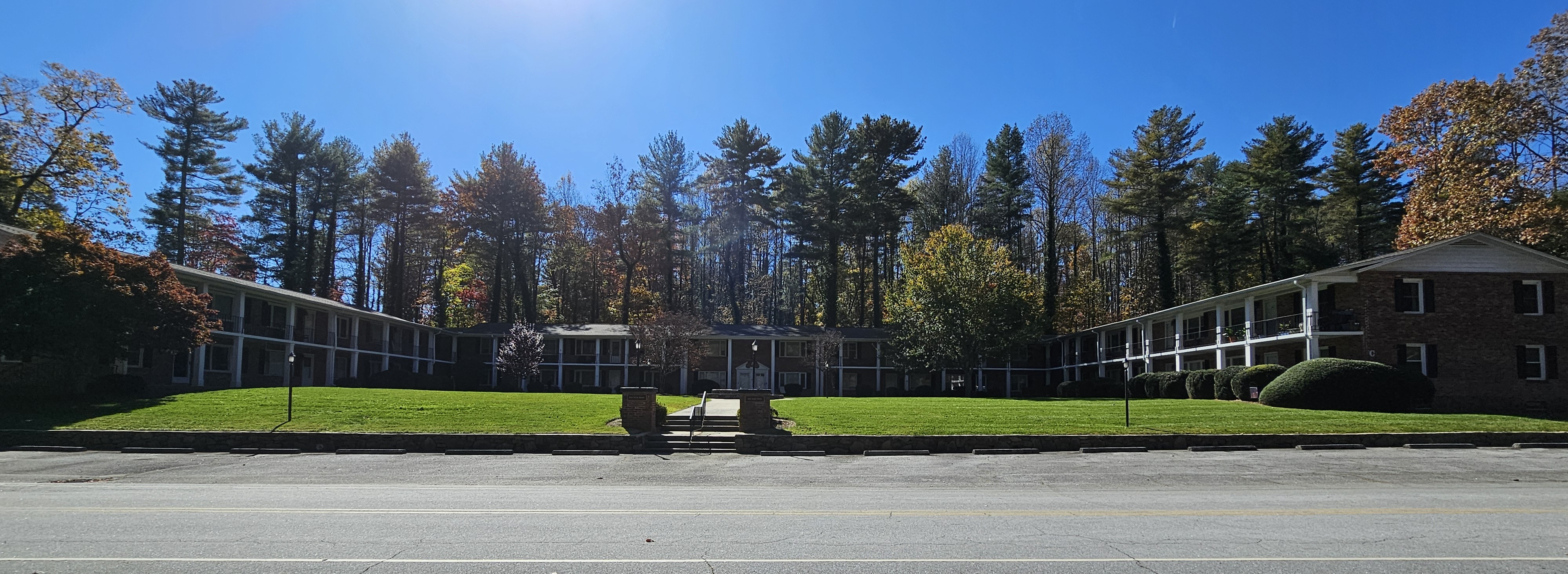 Flat Rock Condo: 102 Boyd Drive