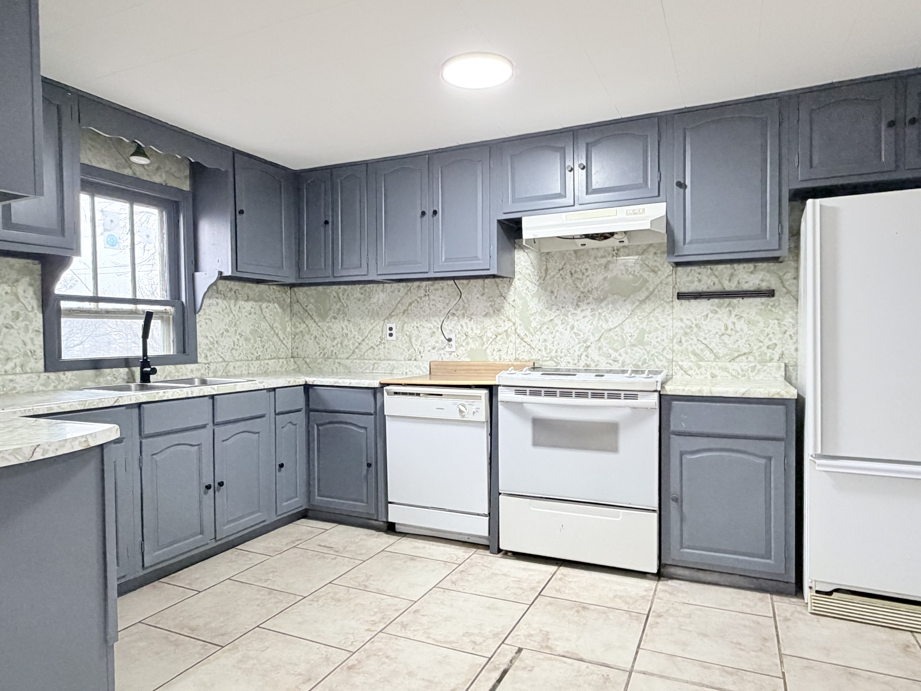 Windsor Condo: 474 Chilver Rd