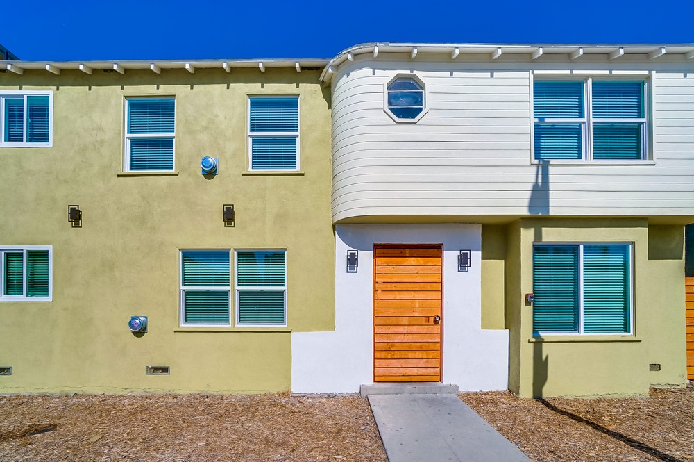 Long Beach Apartment: 1940 Chestnut Ave
