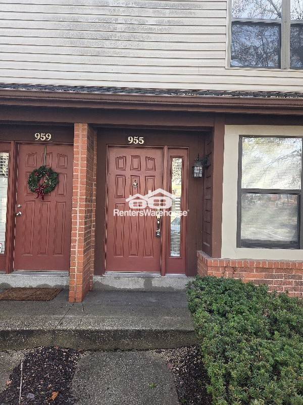 Chesterfield Condo: 955 Quail Meadows Ct