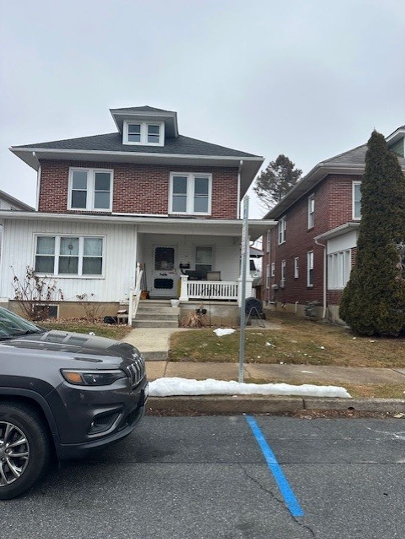 Hershey Condo: 53 W Granada Ave -