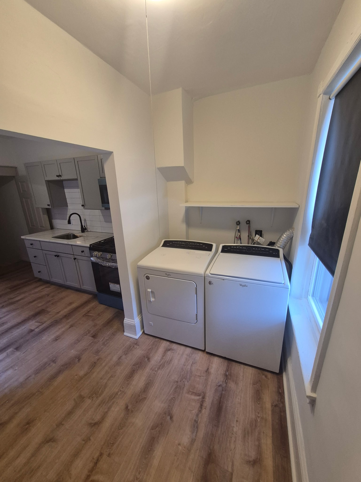 Philadelphia Townhome: 323 N Edgewood St