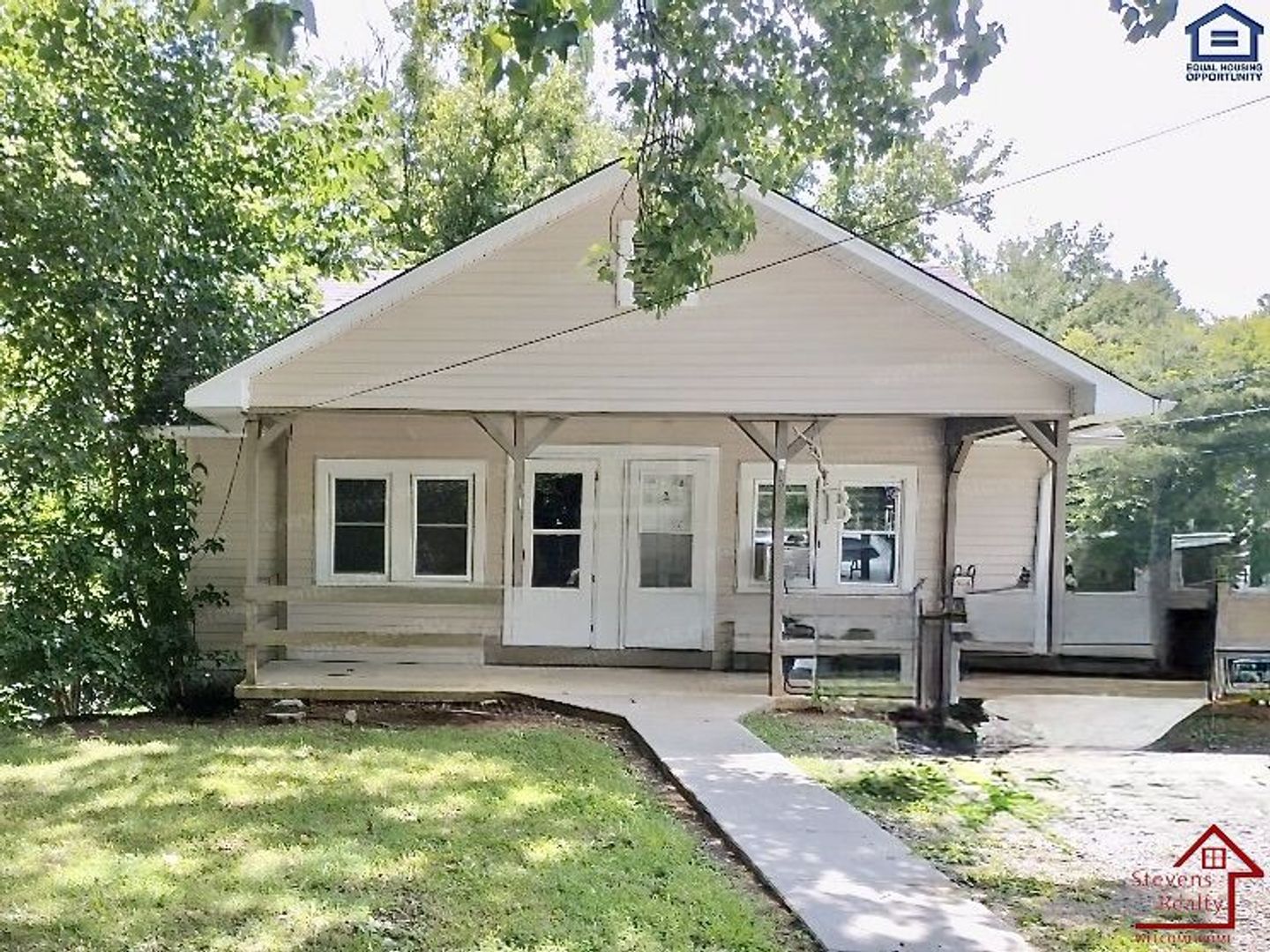 Cookeville House: 1364 Crescent Dr