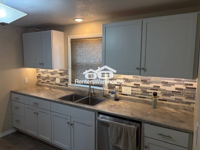 Minneapolis House: 415 Decatur Ave N