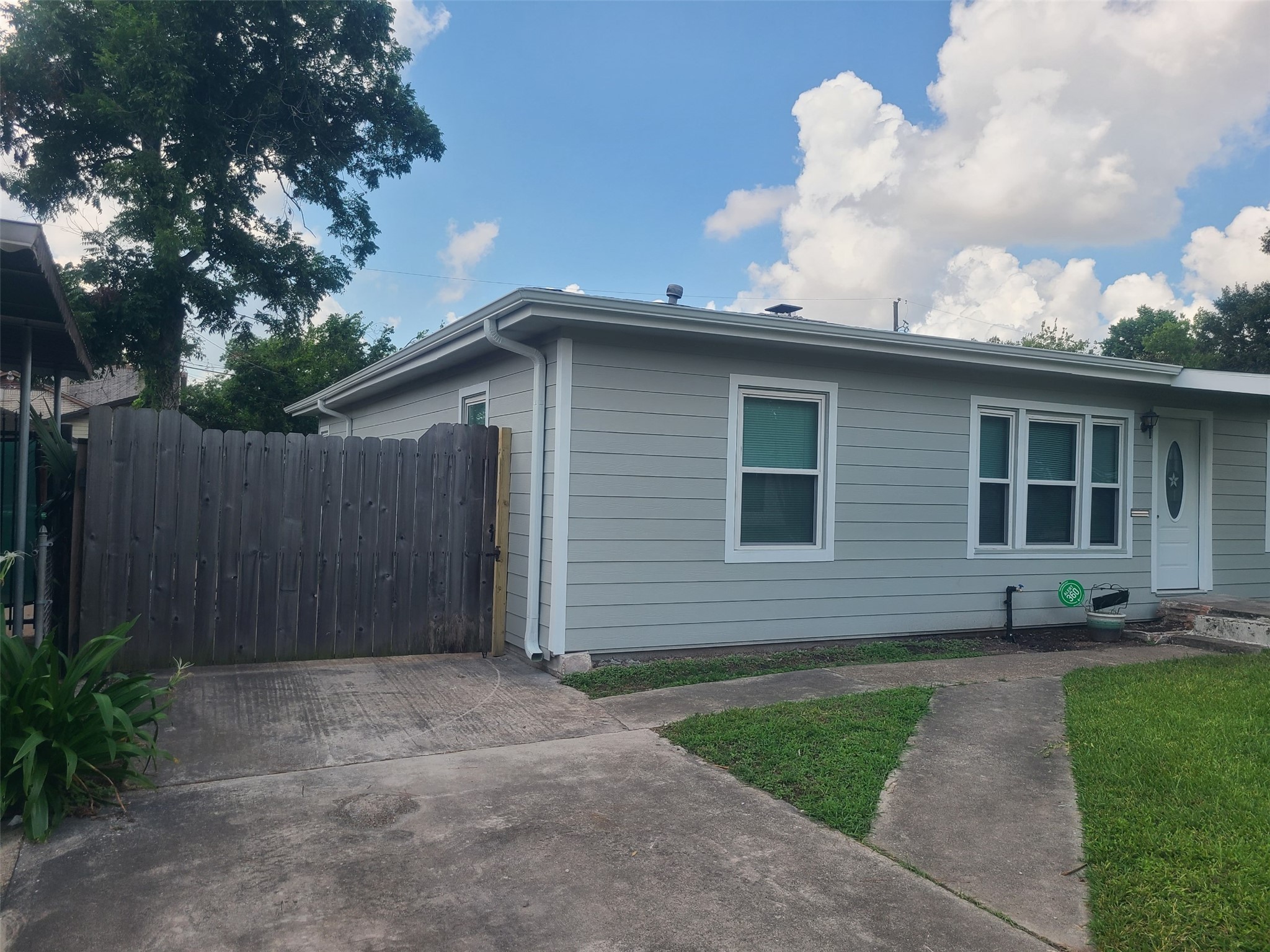 Houston Condo: 3834 Rosedale Street