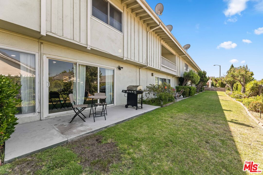 Inglewood Condo: 3500 West Manchester Boulevard