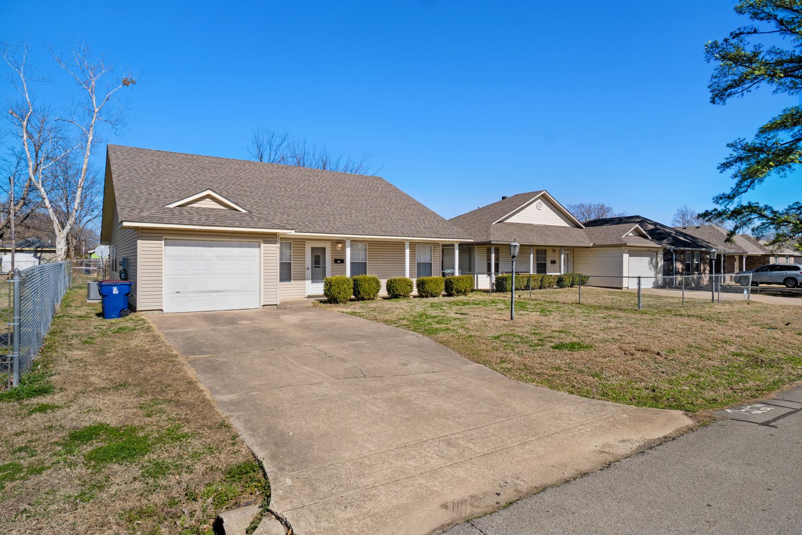 Fort Smith House: 4219 Young Street