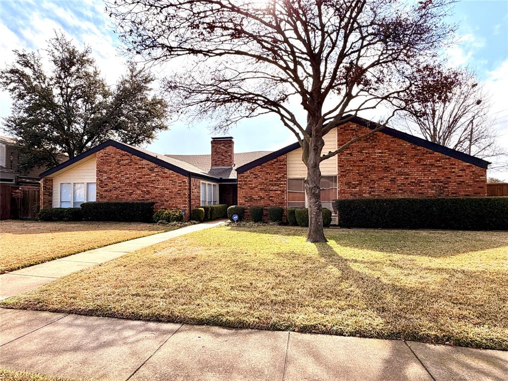 Plano Condo: 2018 Tree House Lane