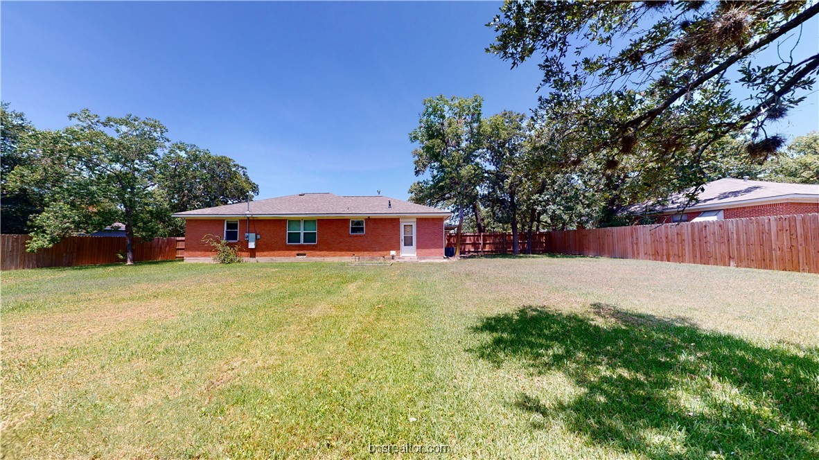 College Station Condo: 806 Gilchrist Avenue