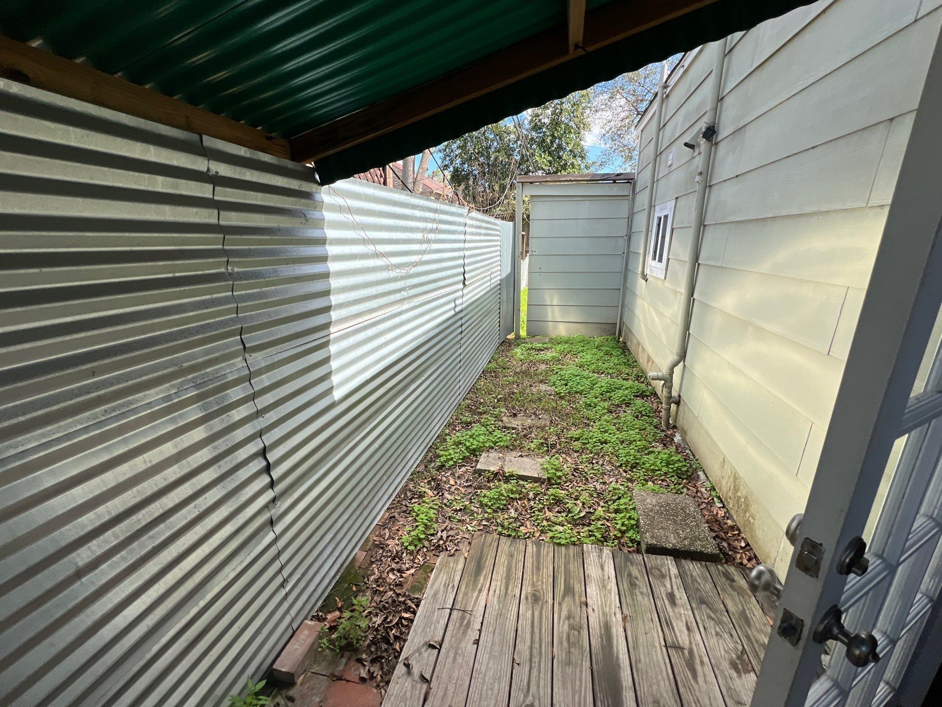 Houston Condo: 627 East 14th Street