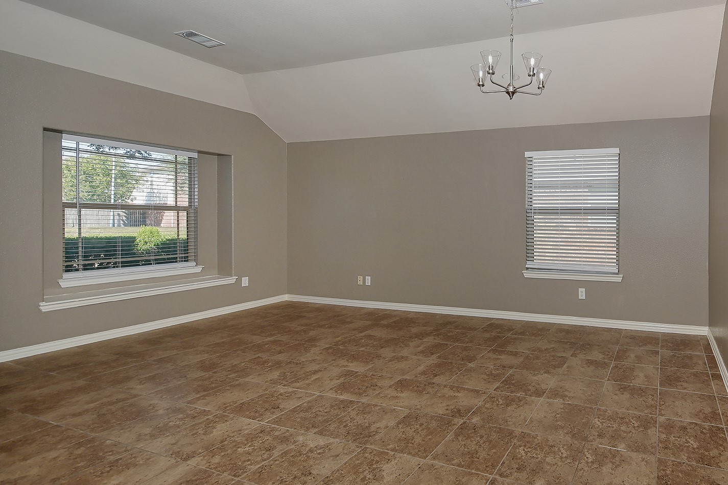 Houston Condo: 9606 Arched Oak Drive