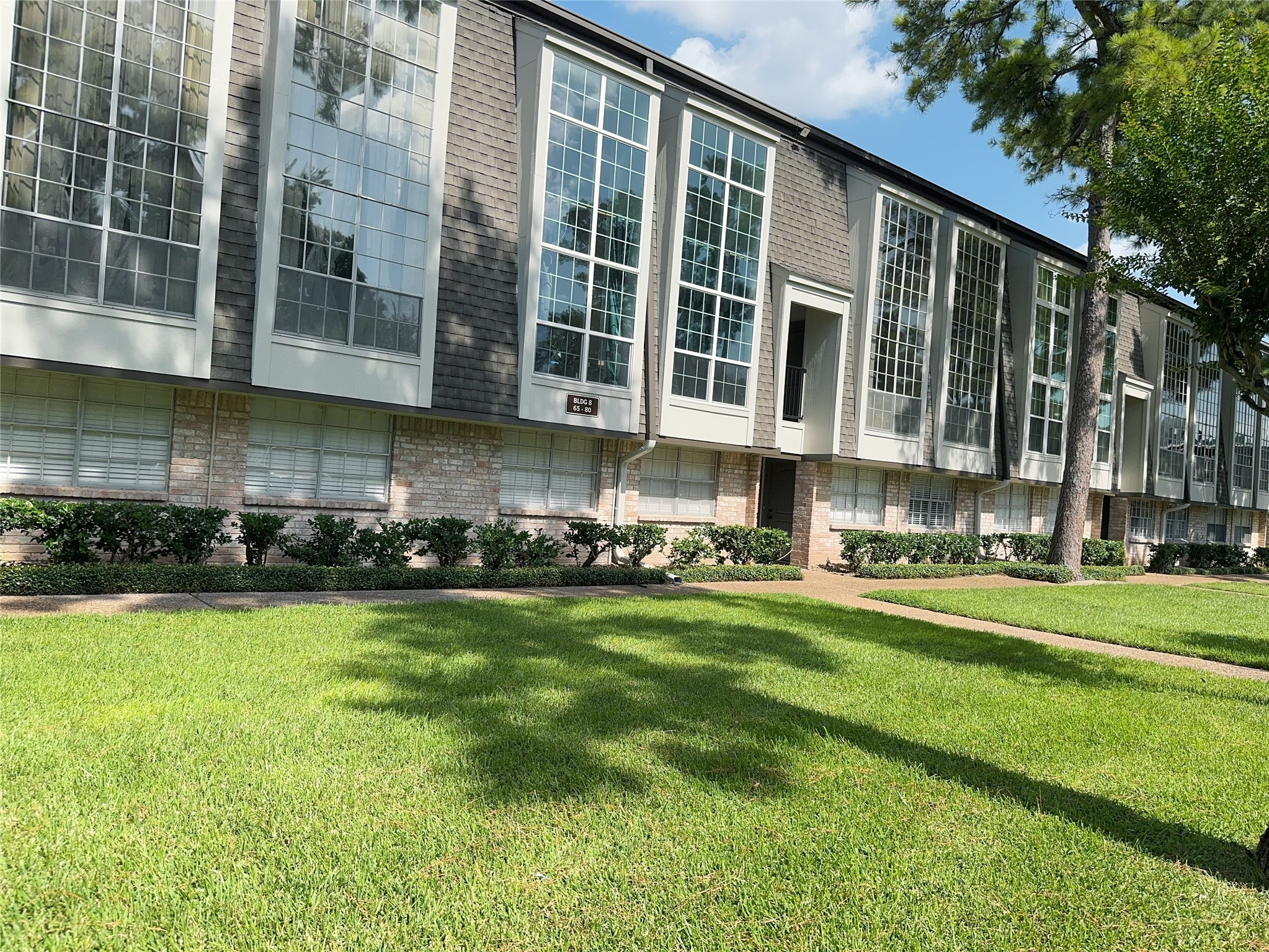 Houston Condo: 12633 Memorial Drive