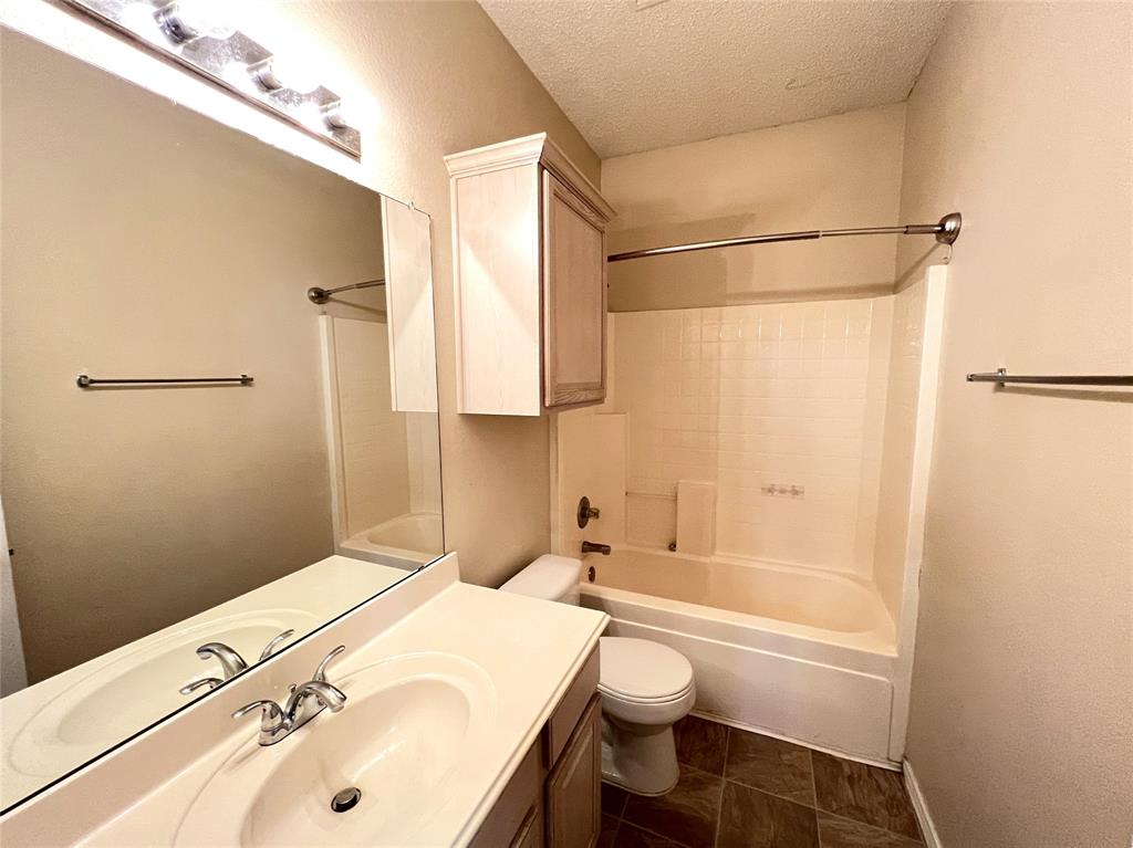 Denton Condo: 2416 Wildwood Lane