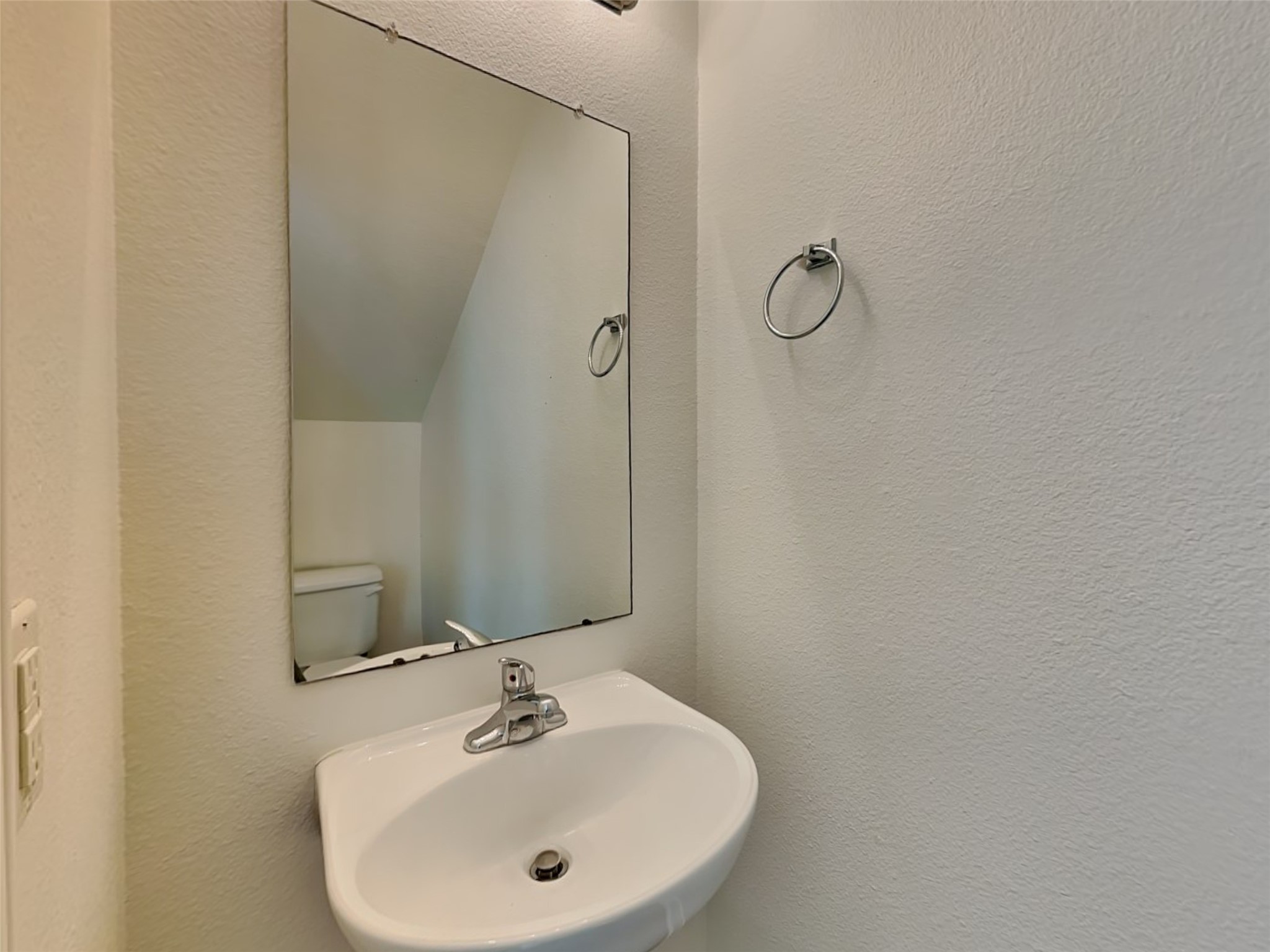 Spring Condo: 4519 Nueces River Loop