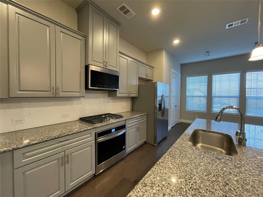 Flower Mound Condo: 2401 Springhill Avenue