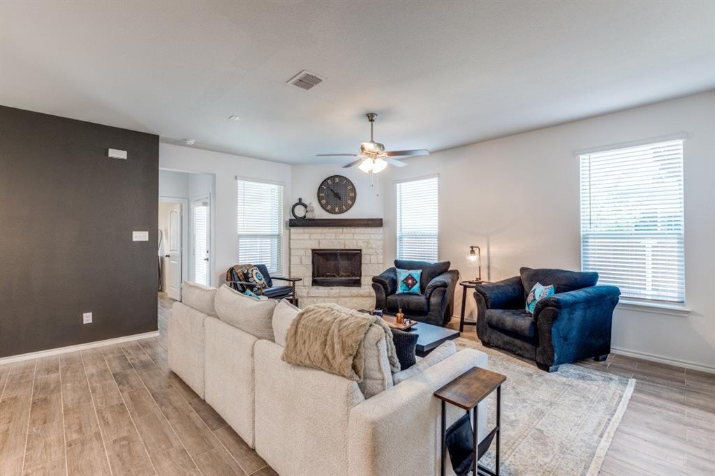 Aubrey Condo: 617 Presidio Street