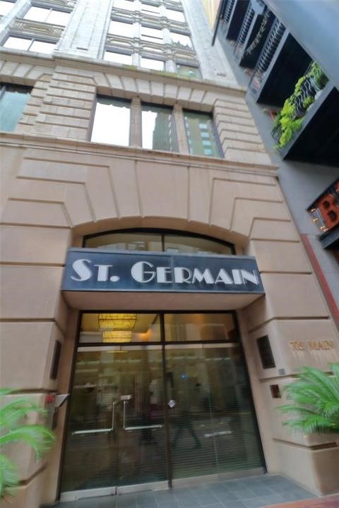 Houston Condo: 705 Main Street