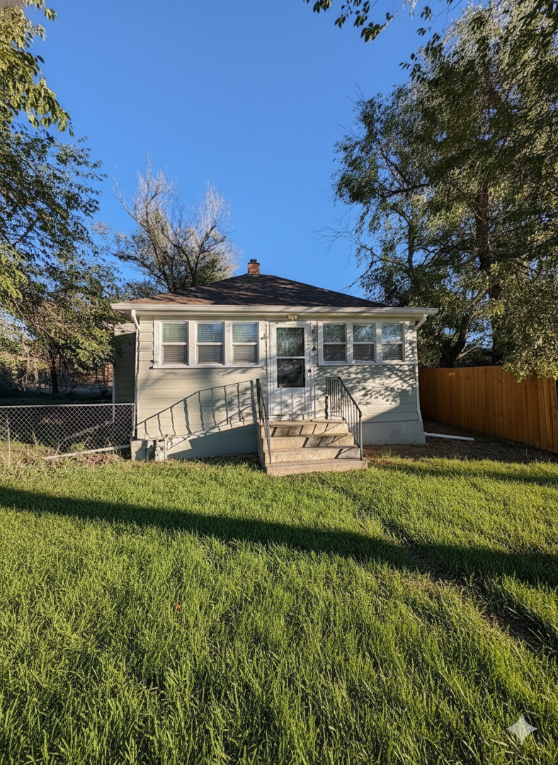 Colorado Springs Apartment: 1904 Glenn St