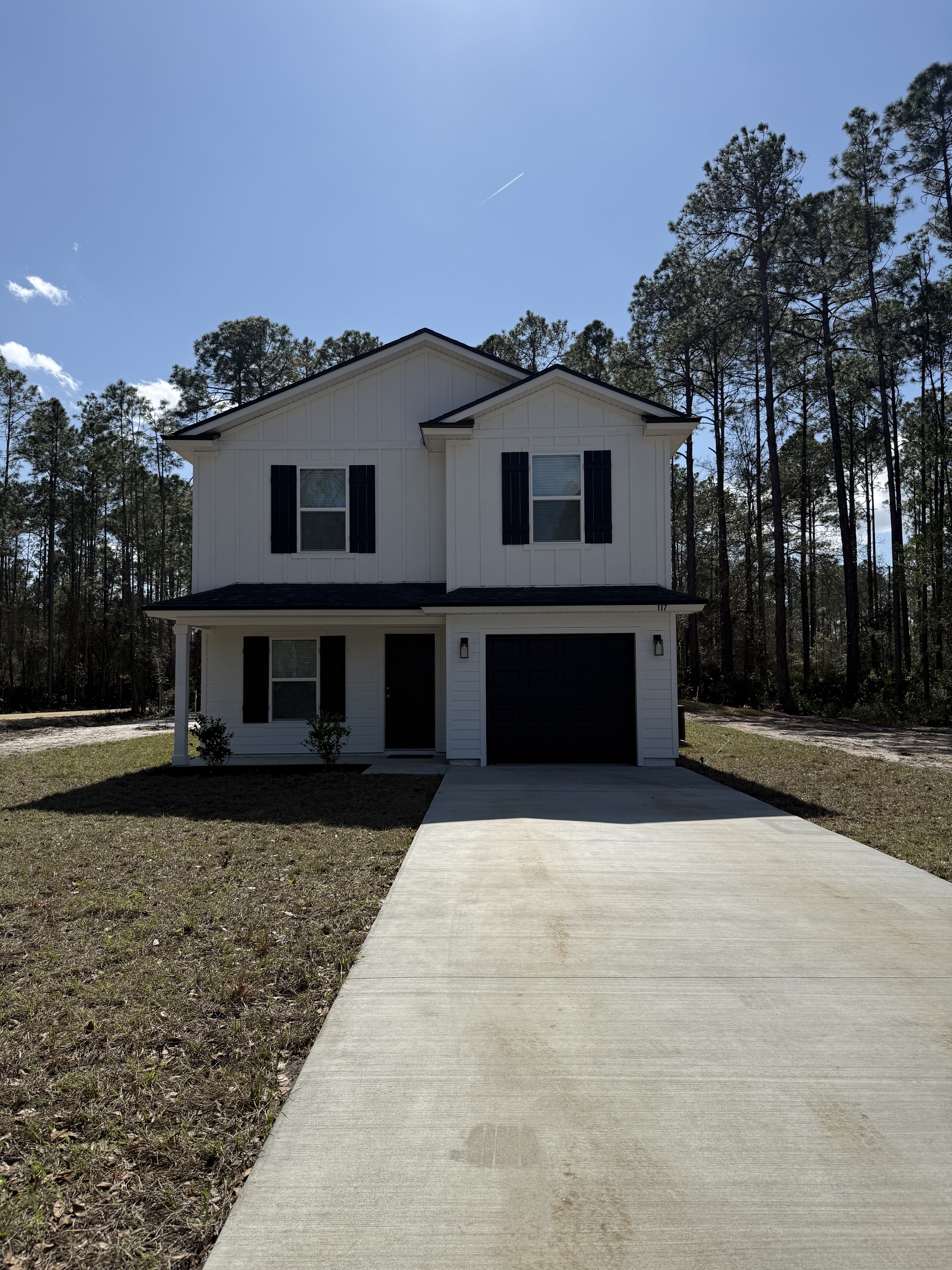 Palatka House: 117 Bass Ln