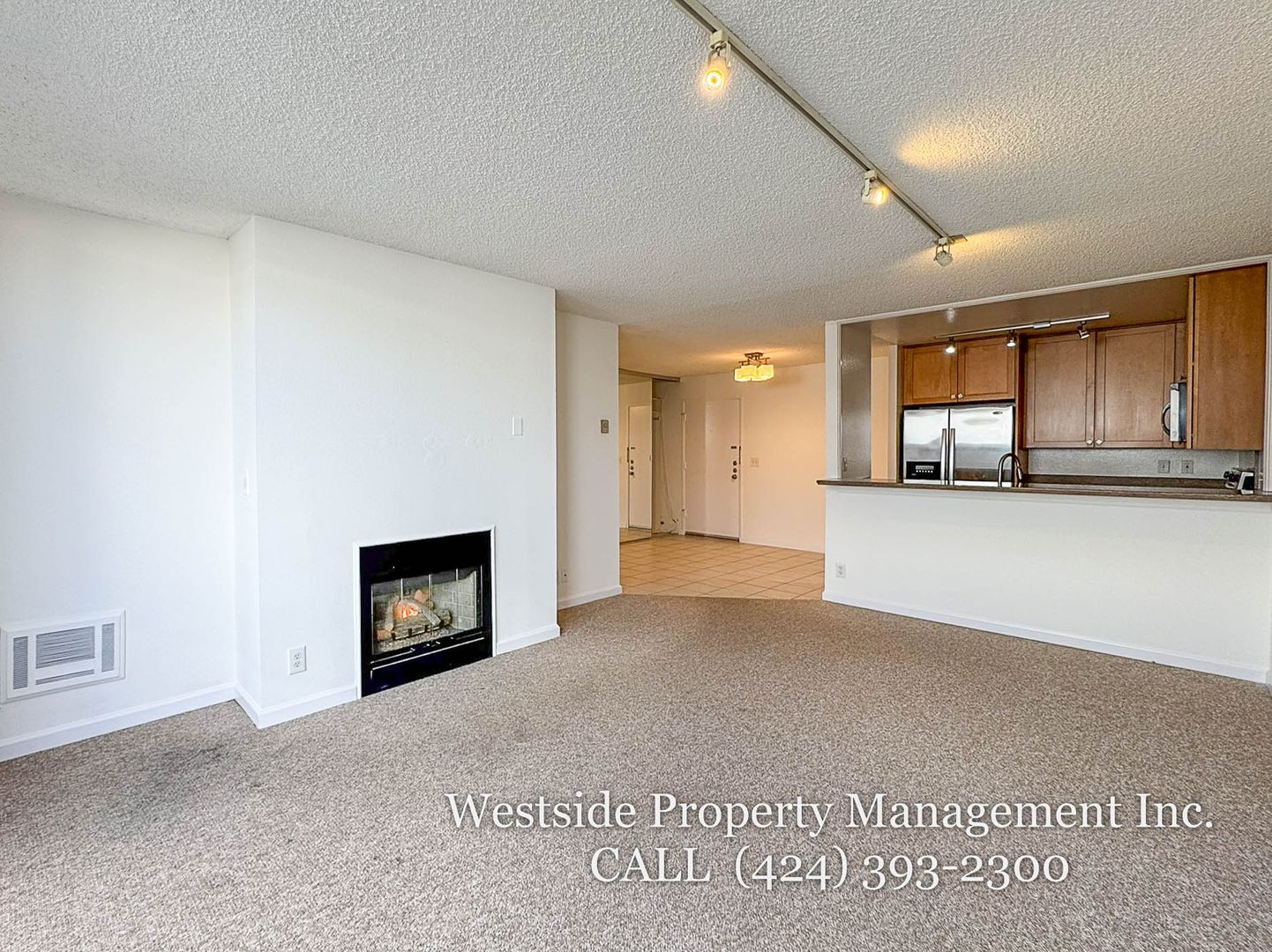 Los Angeles House: 11645 Montana Ave