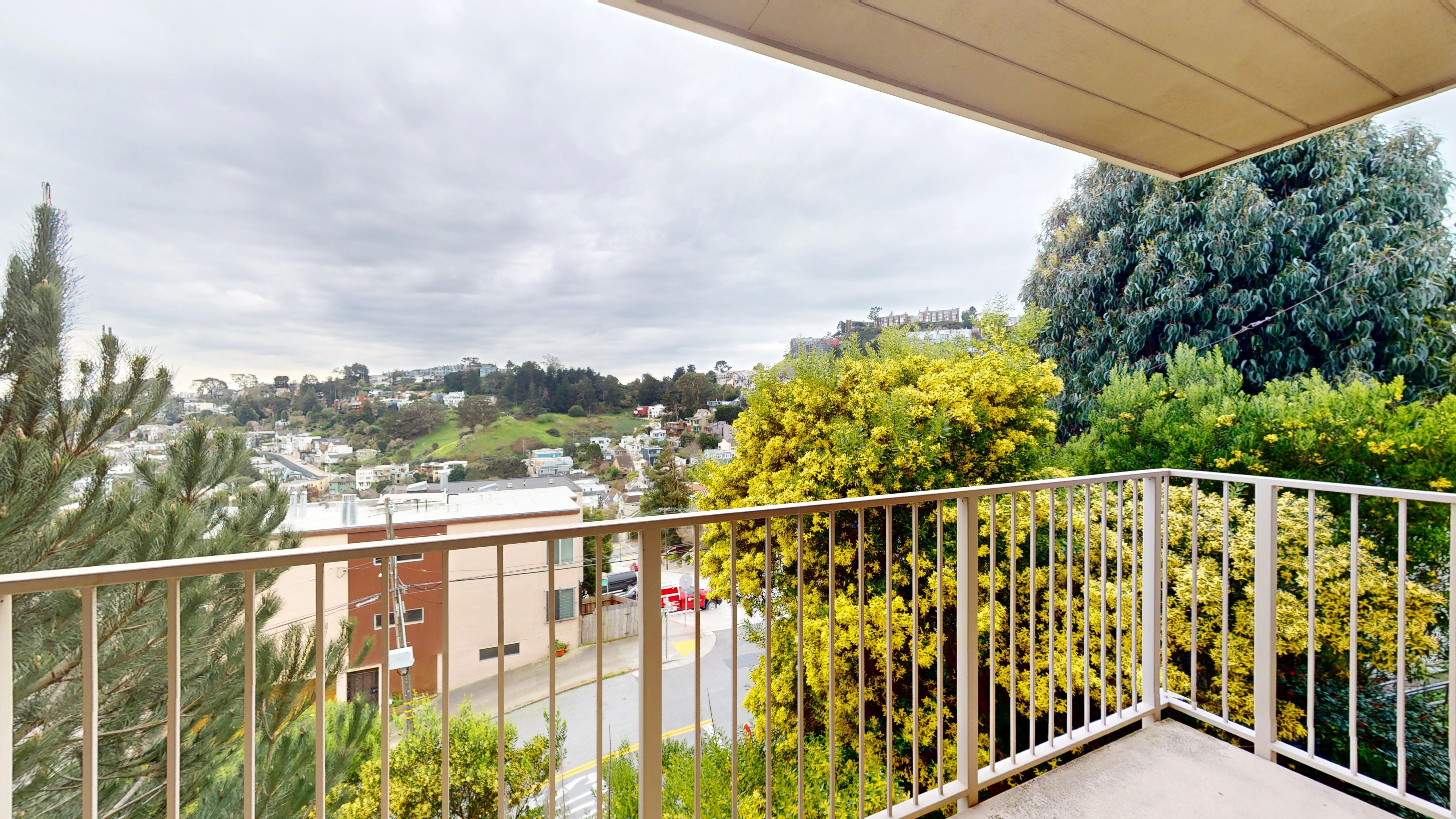 San Francisco Condo: 2031 Castro St