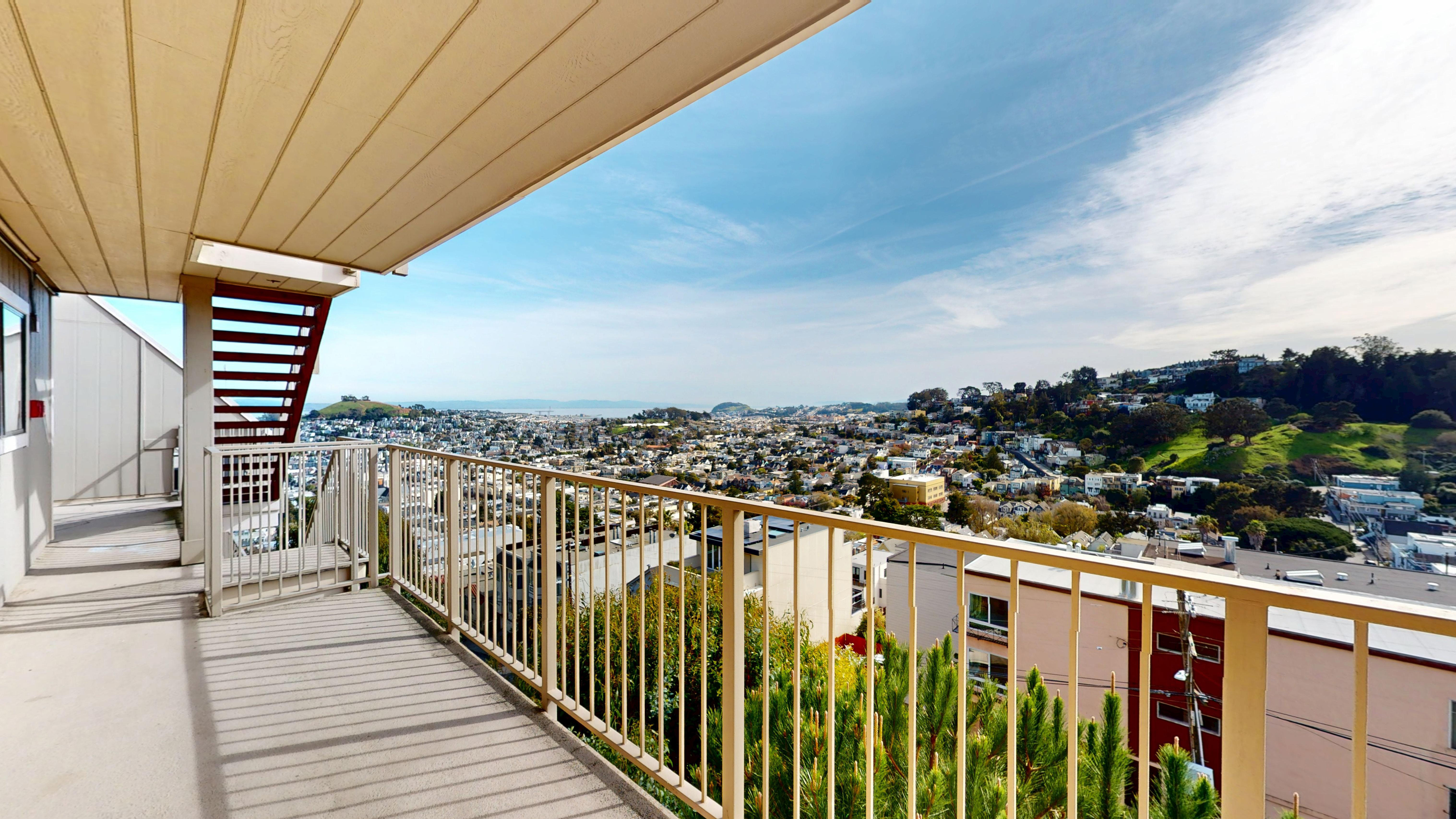 San Francisco Condo: 2031 Castro St