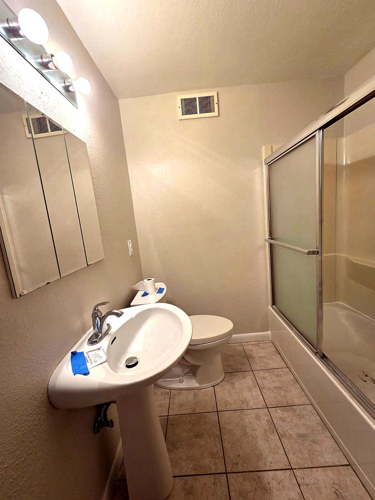 Cleveland House: 14315 Ledgewood Avenue