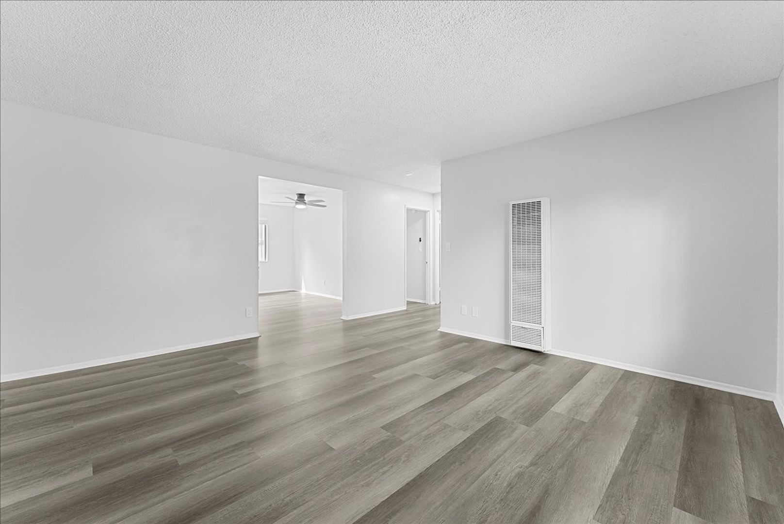 Los Angeles Condo: 2919 Baldwin St.