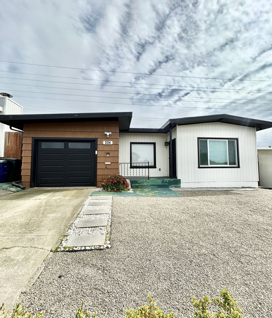 South San Francisco House: 334 Ferndale Ave