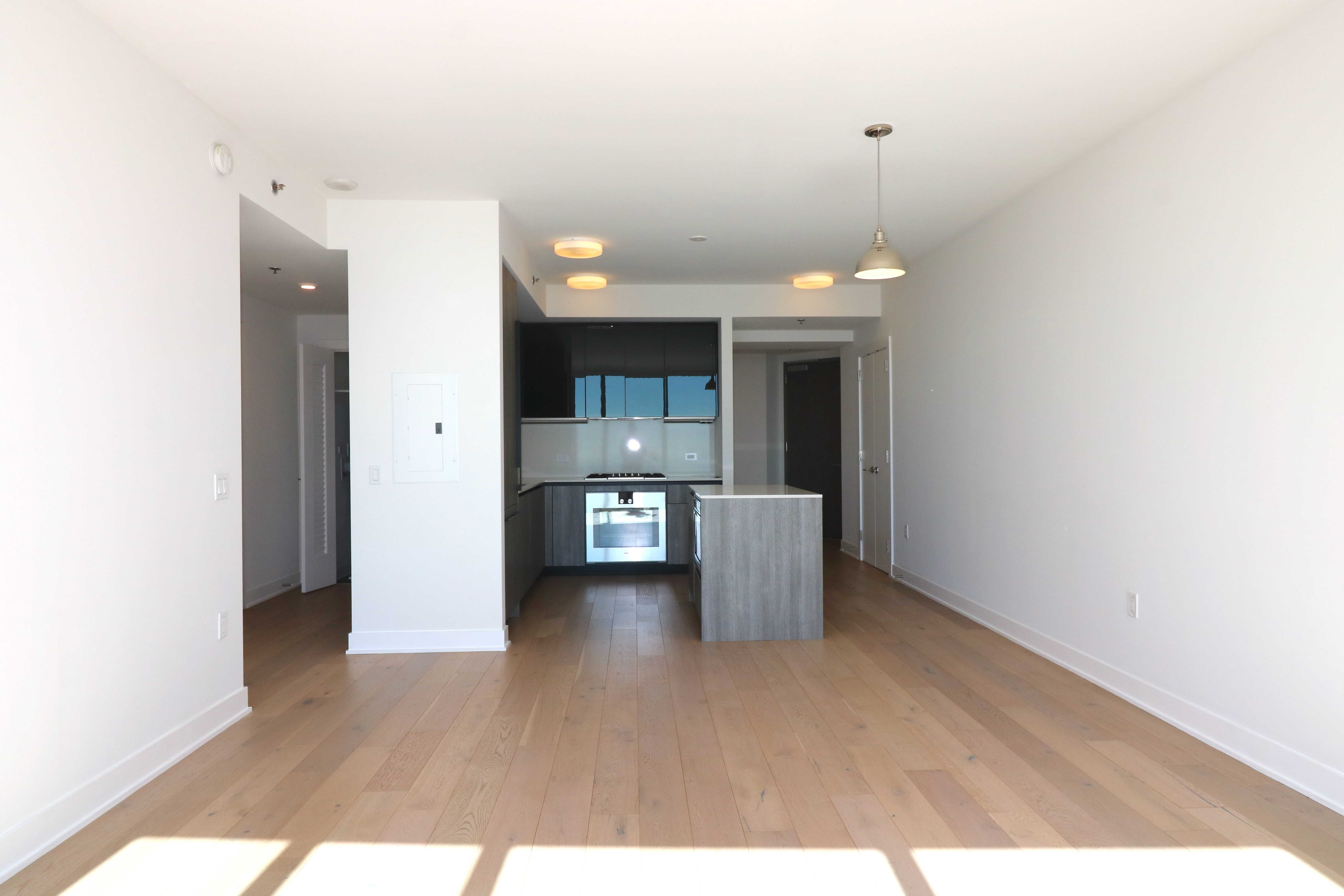 San Francisco Condo: 338 Main St
