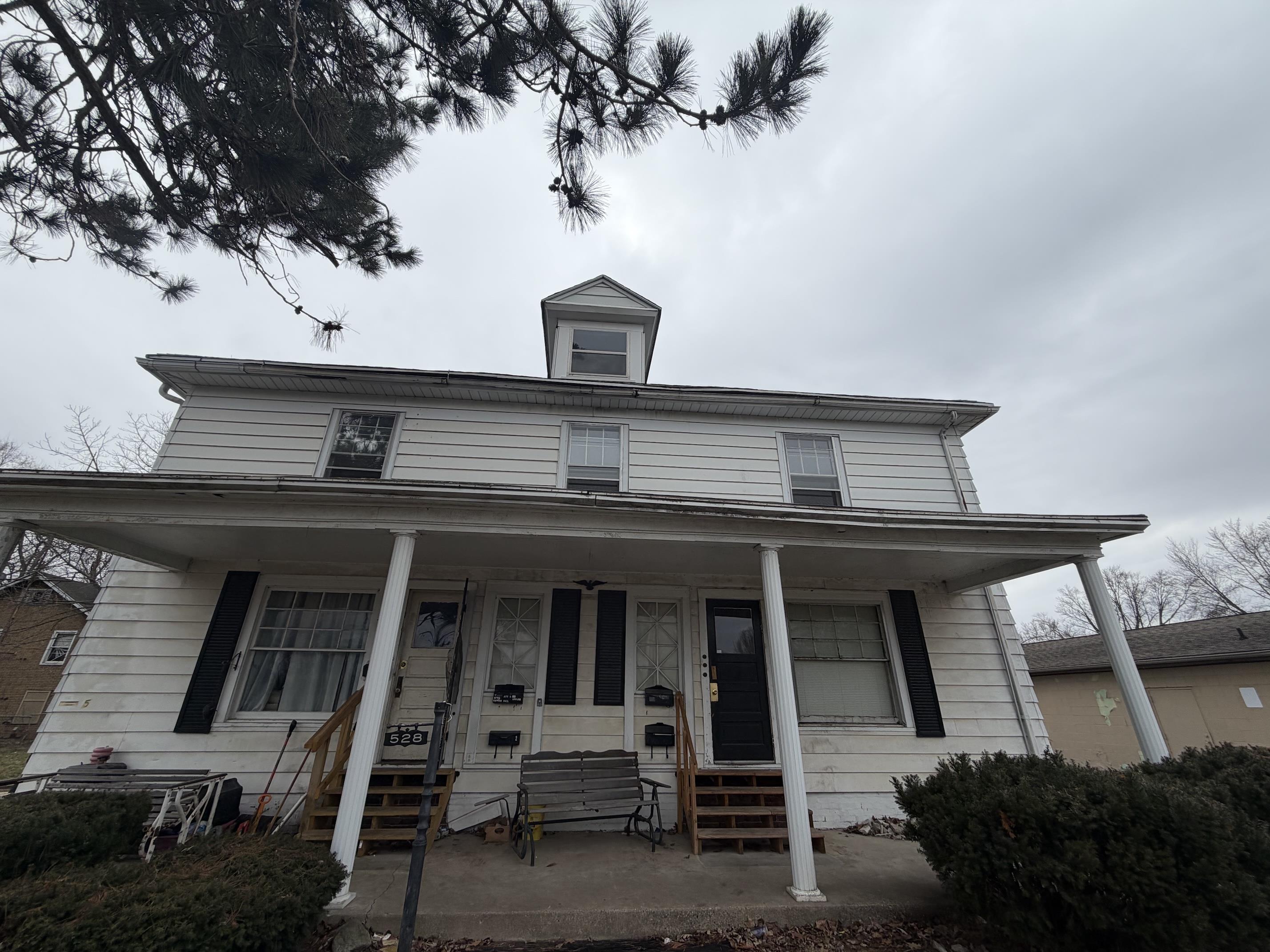 Danville House: 528-4 Grant