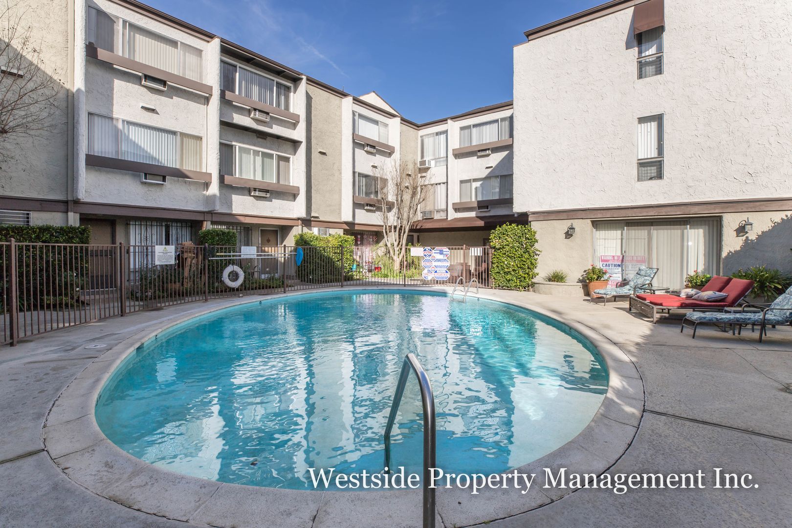 North Hollywood Apartment: 5751 Camellia Ave
