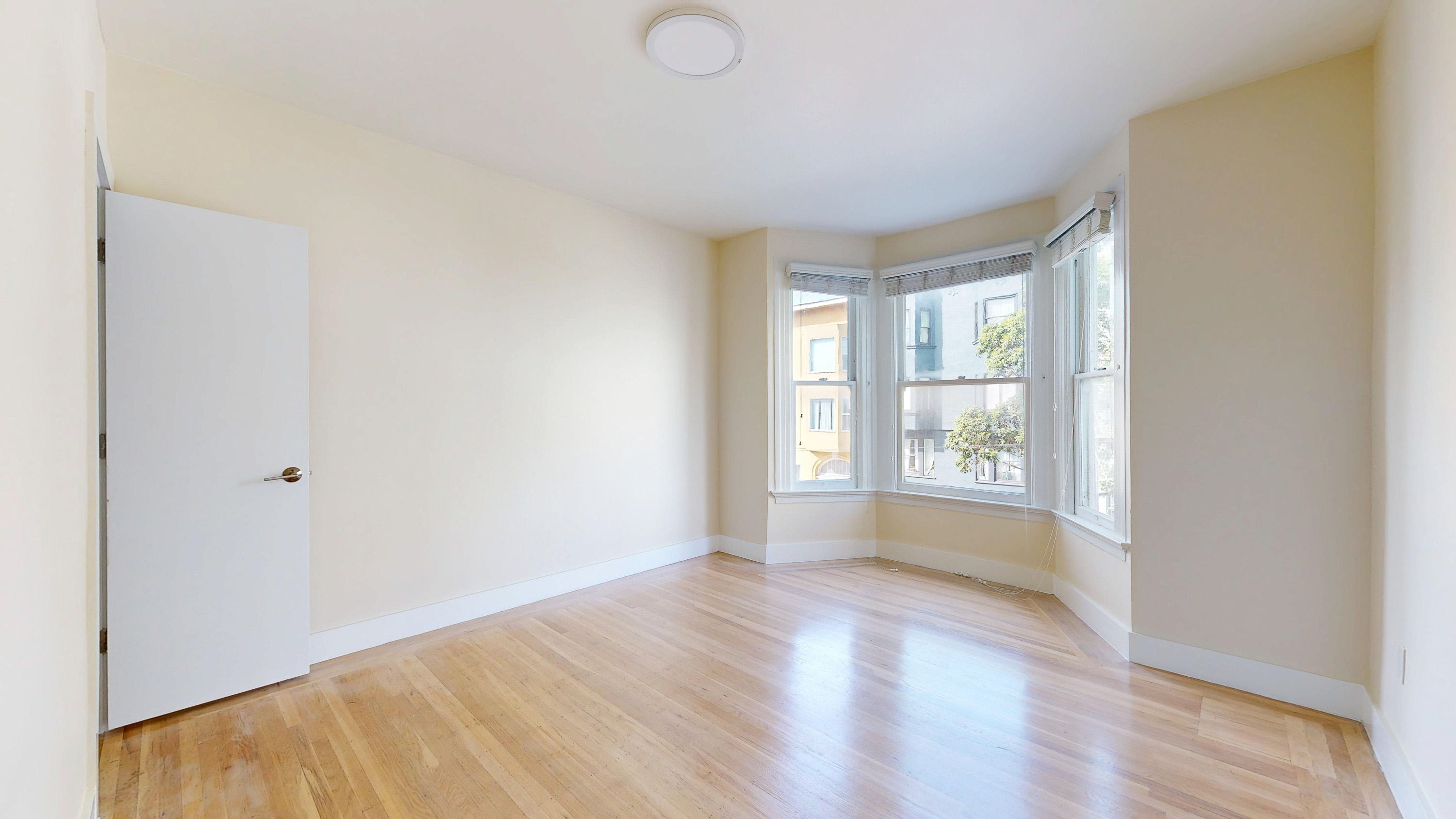 San Francisco Condo: 1637 Sacramento St