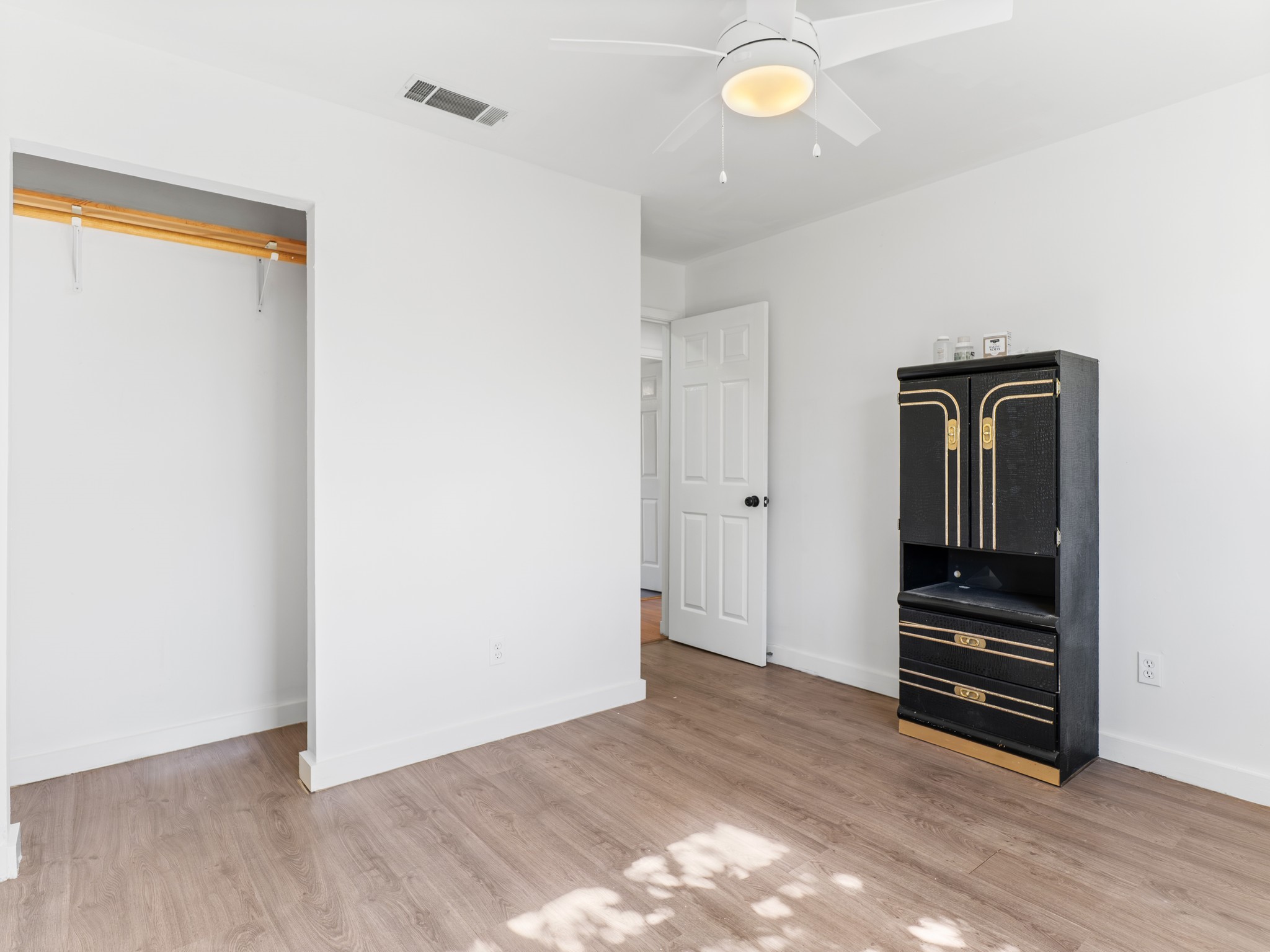 Damon Condo: 5519 Kincer Road