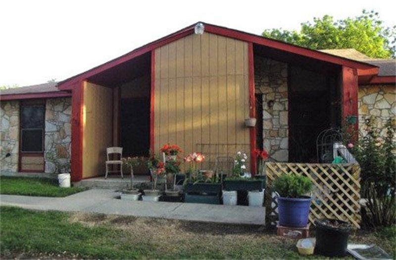 Hondo Condo: 3100 Ave Q