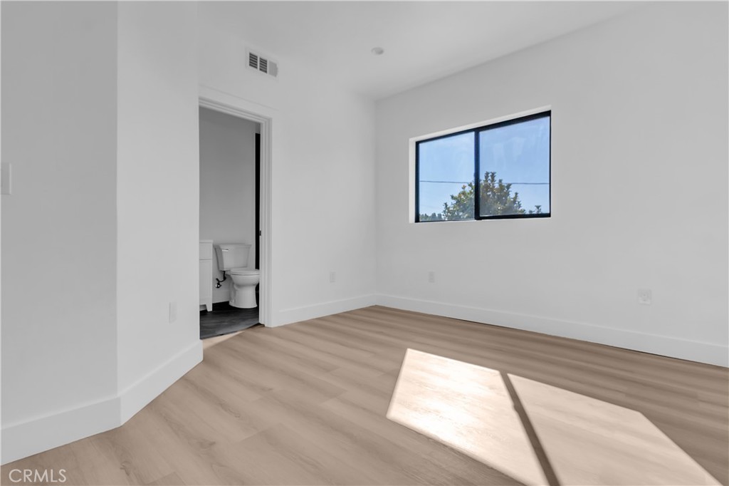 Los Angeles Condo: 1571 Ricardo Street