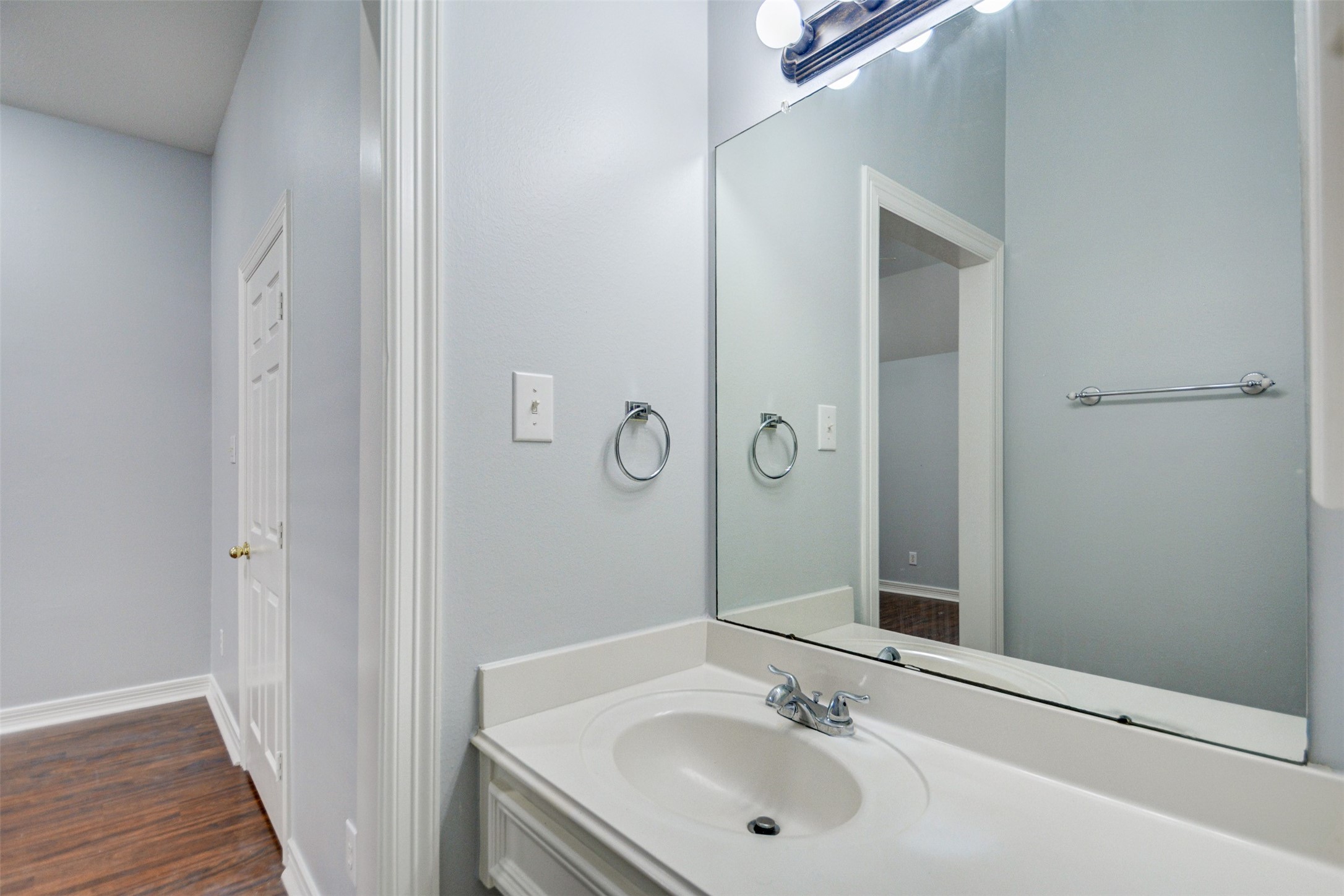 Katy Condo: 3223 Logan Crest Court