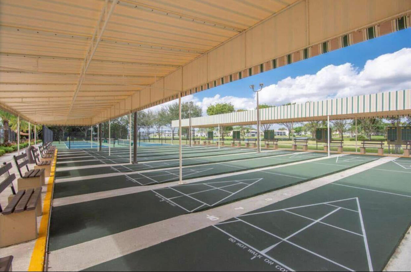 West Palm Beach Condo: 63 Windsor C