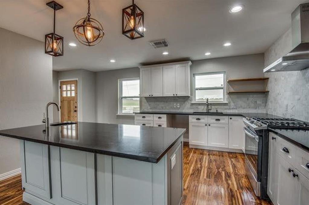 Princeton Condo: 303 East Monte Carlo Boulevard