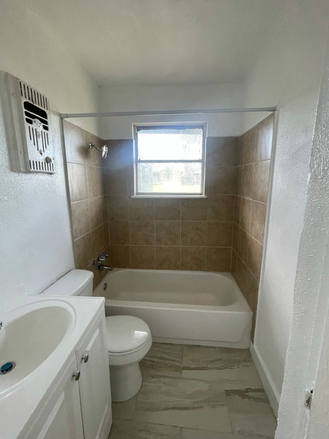 Houston Condo: 5102 Myrtlewood Street