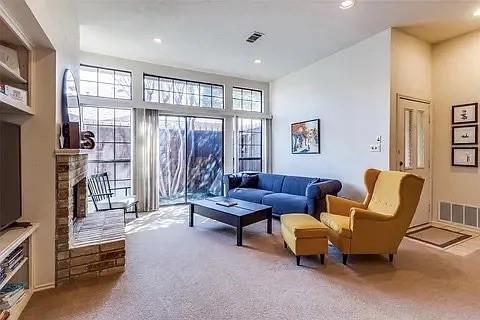 Dallas Condo: 2949 Allister Street
