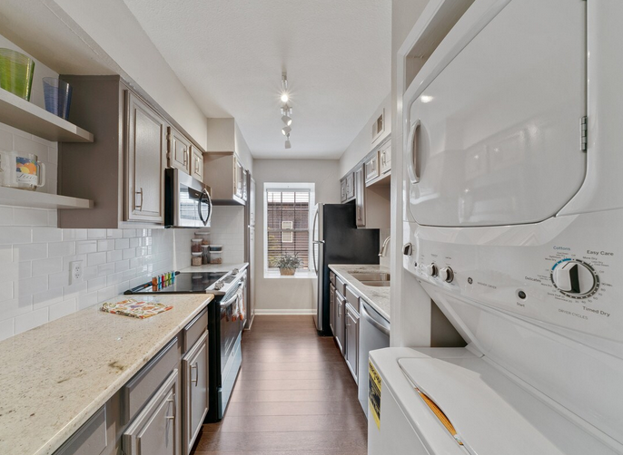 San Antonio Condo: 7834 Broadway