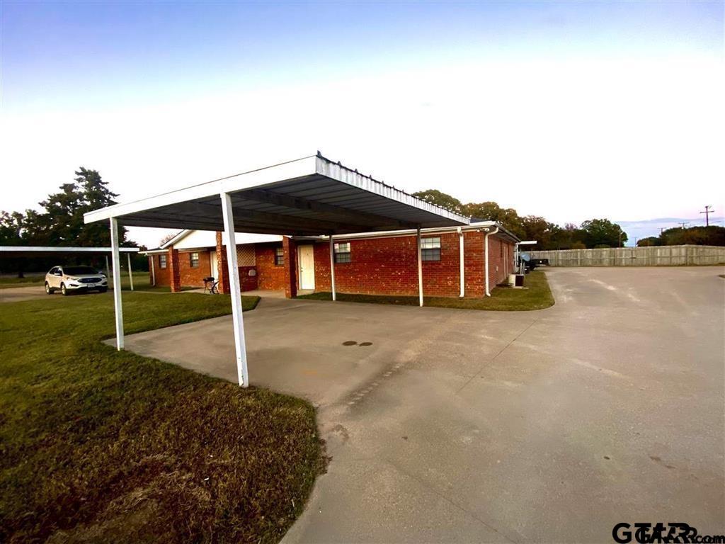 Murchison Condo: 9650 Front Street