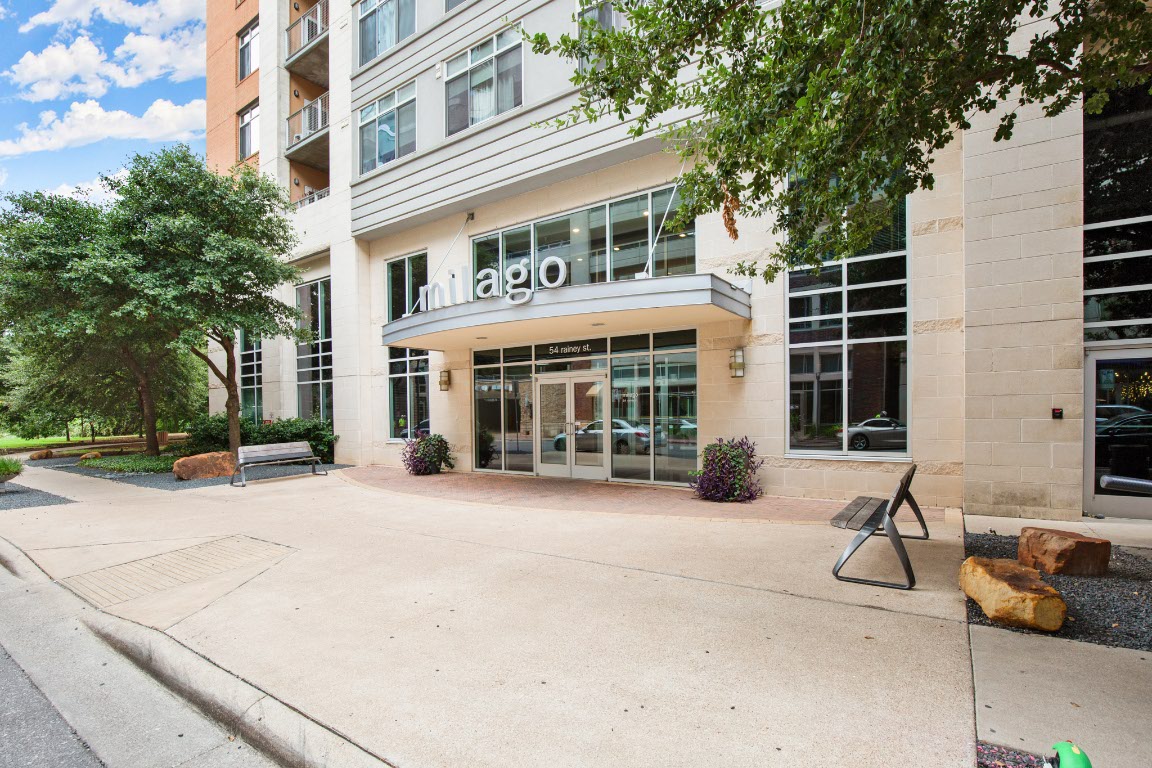 Austin Condo: 54 Rainey Street