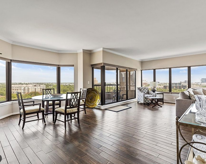 Dallas Condo: 3030 McKinney