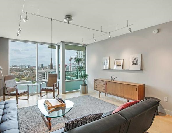 Austin Condo: 300 Bowie St