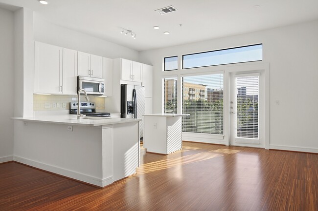 Dallas Condo: 3839 McKinney Ave