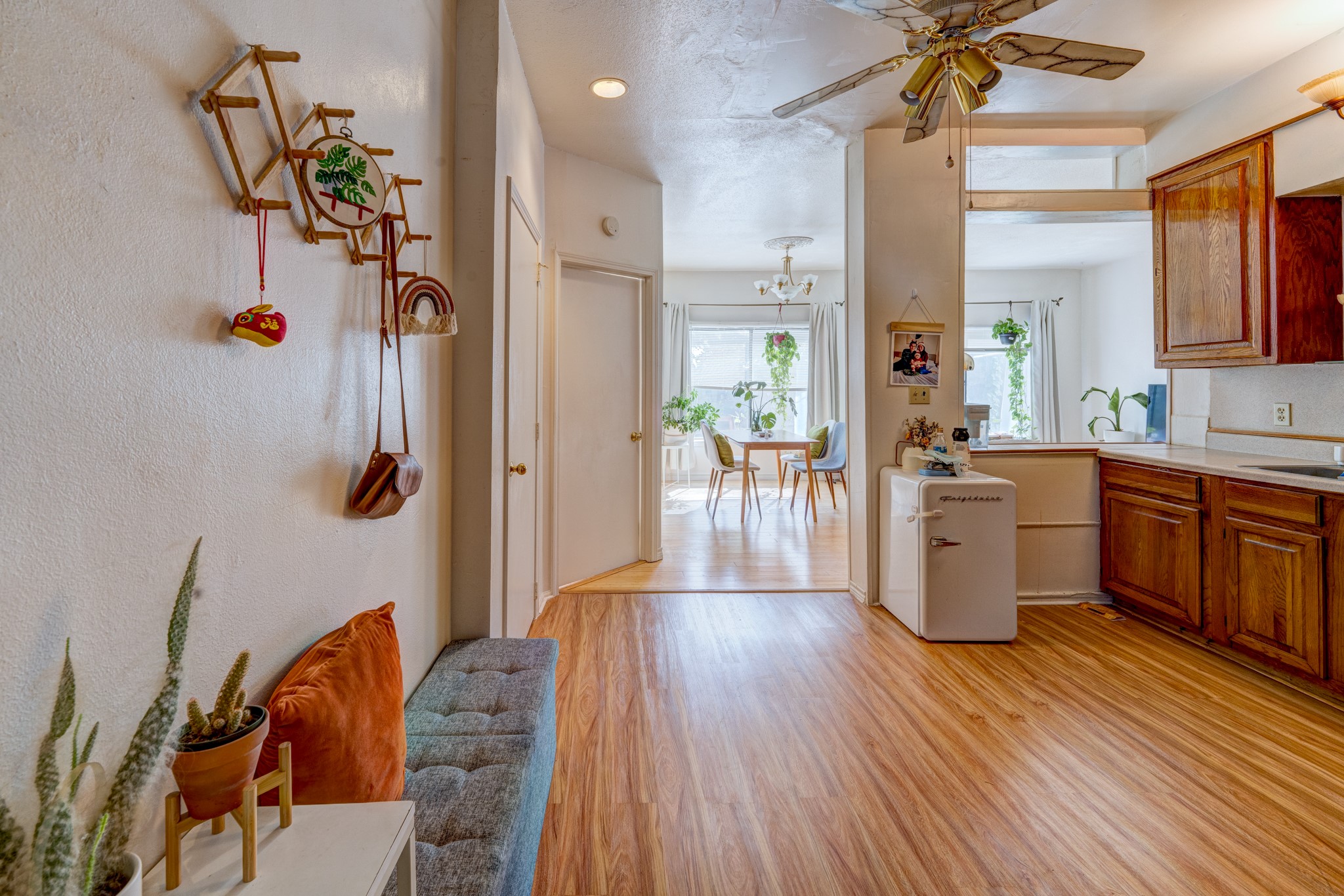 Houston Condo: 2213 South Braeswood Boulevard