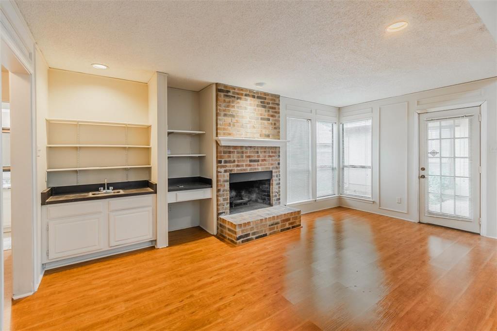 Dallas Condo: 3912 St Christopher Lane
